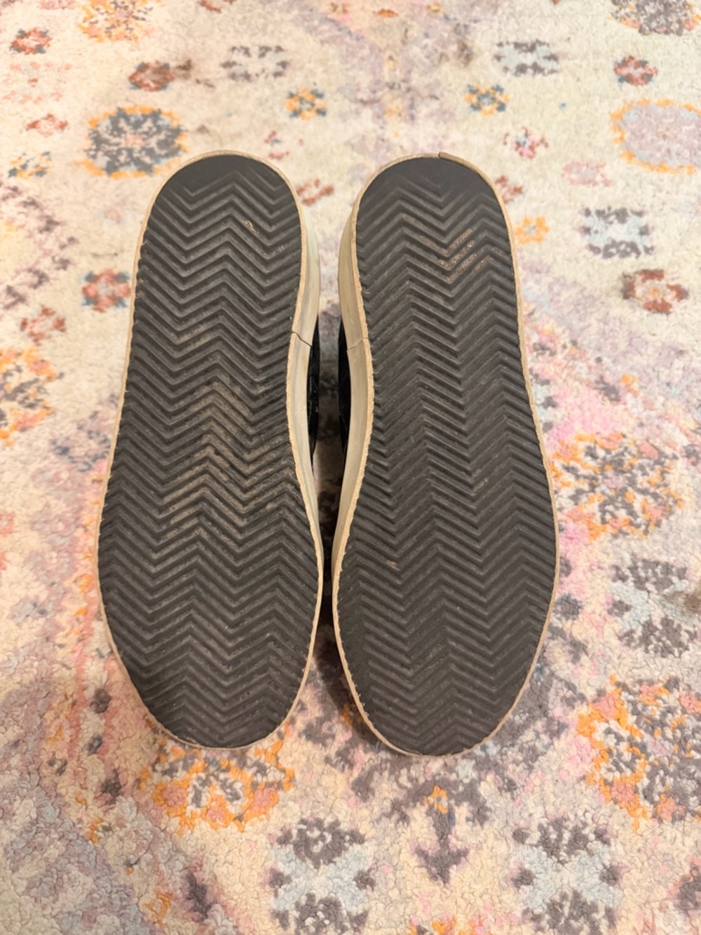 Golden Goose Mid/High-Top Sneakers - Picture 3 of 11